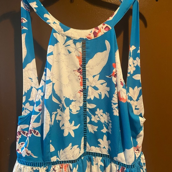 Women’s Halter Neck Floral print dress. Worn just once - Picture 6 of 6